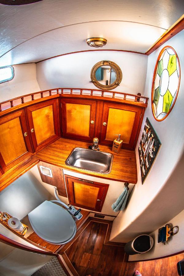 Hotel Zeilschip Lucia Vlissingen Esterno foto